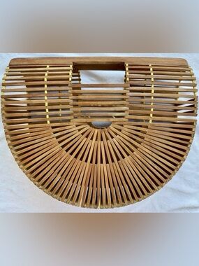 Cult Gaia Semi-Circle Bamboo Arc Handheld Clutch - Natural Brown
